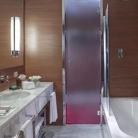 Nobu Hotel 5*